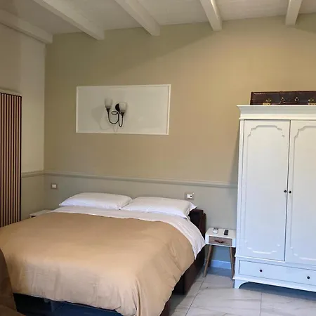 Gli Alloggi De Il Piccolo Borgo Πανσιόν 4*