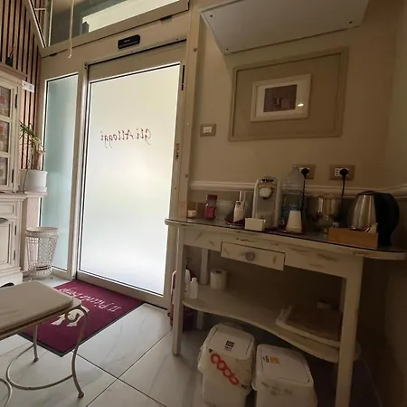 Affittacamere Gli Alloggi De Il Piccolo Borgo 4*