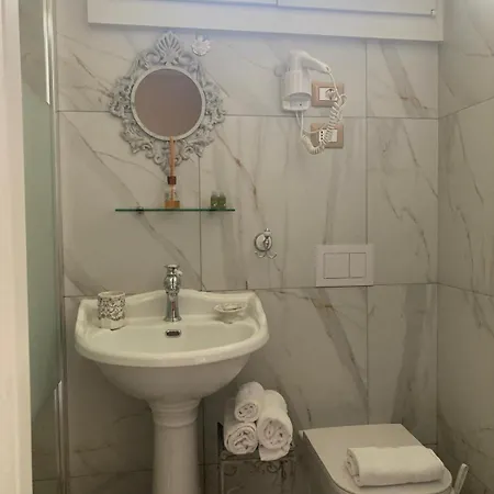 Gli Alloggi De Il Piccolo Borgo 4* Castel Maggiore