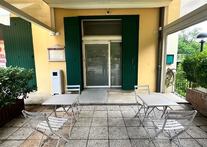 Gli Alloggi De Il Piccolo Borgo 게스트하우스 4*