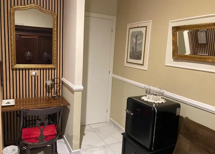 Gli Alloggi De Il Piccolo Borgo 4* Кастел Маджиоре